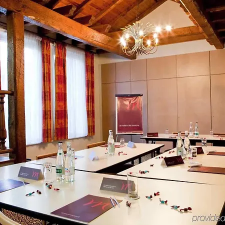 מלון Mercure Centre 4*